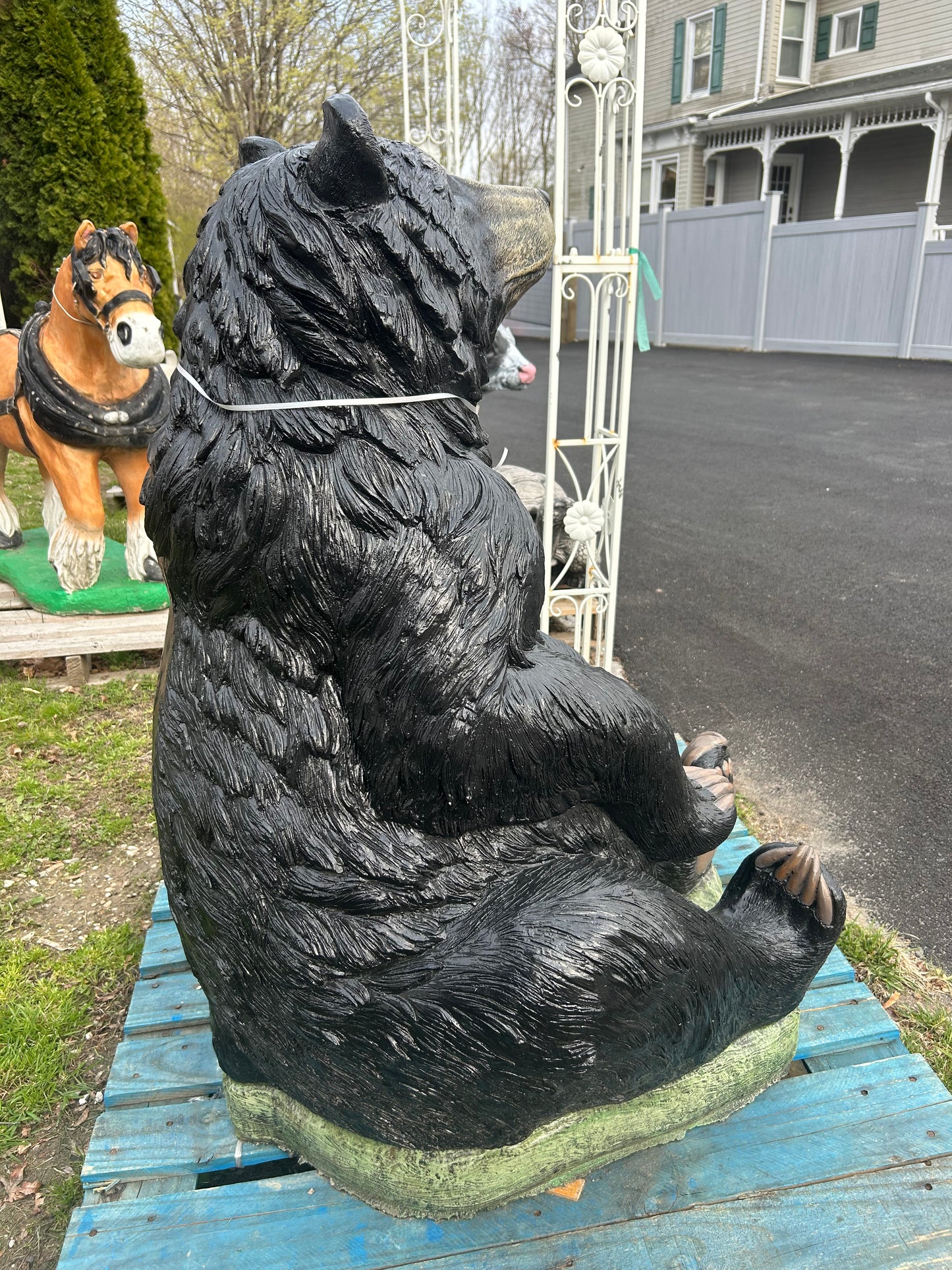 X-Large Sitting Bear