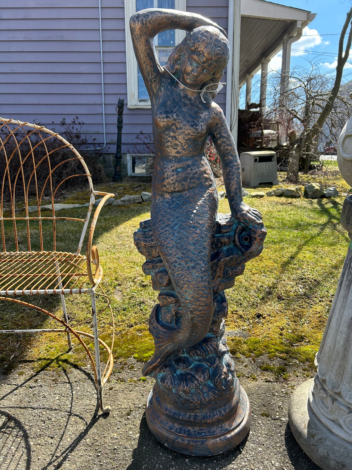 Large Mermaid (spitter)