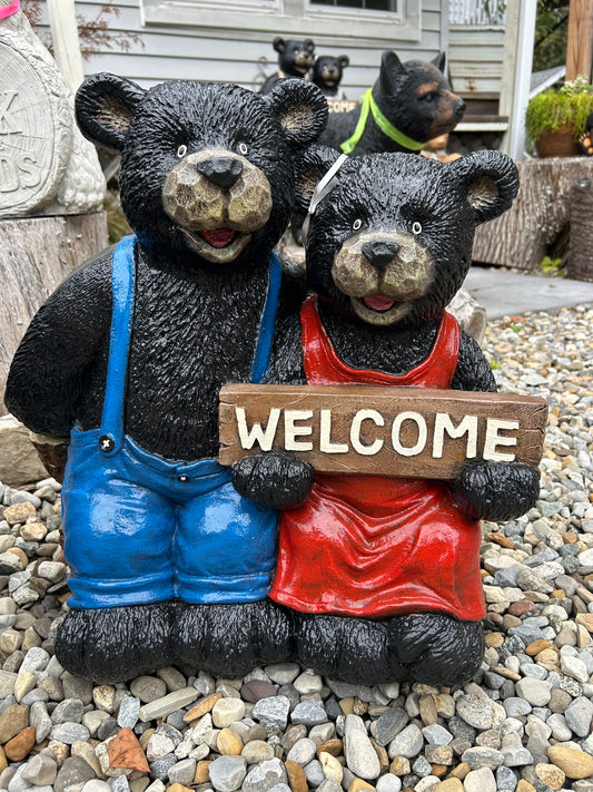 Mom & Pop Welcome Bears