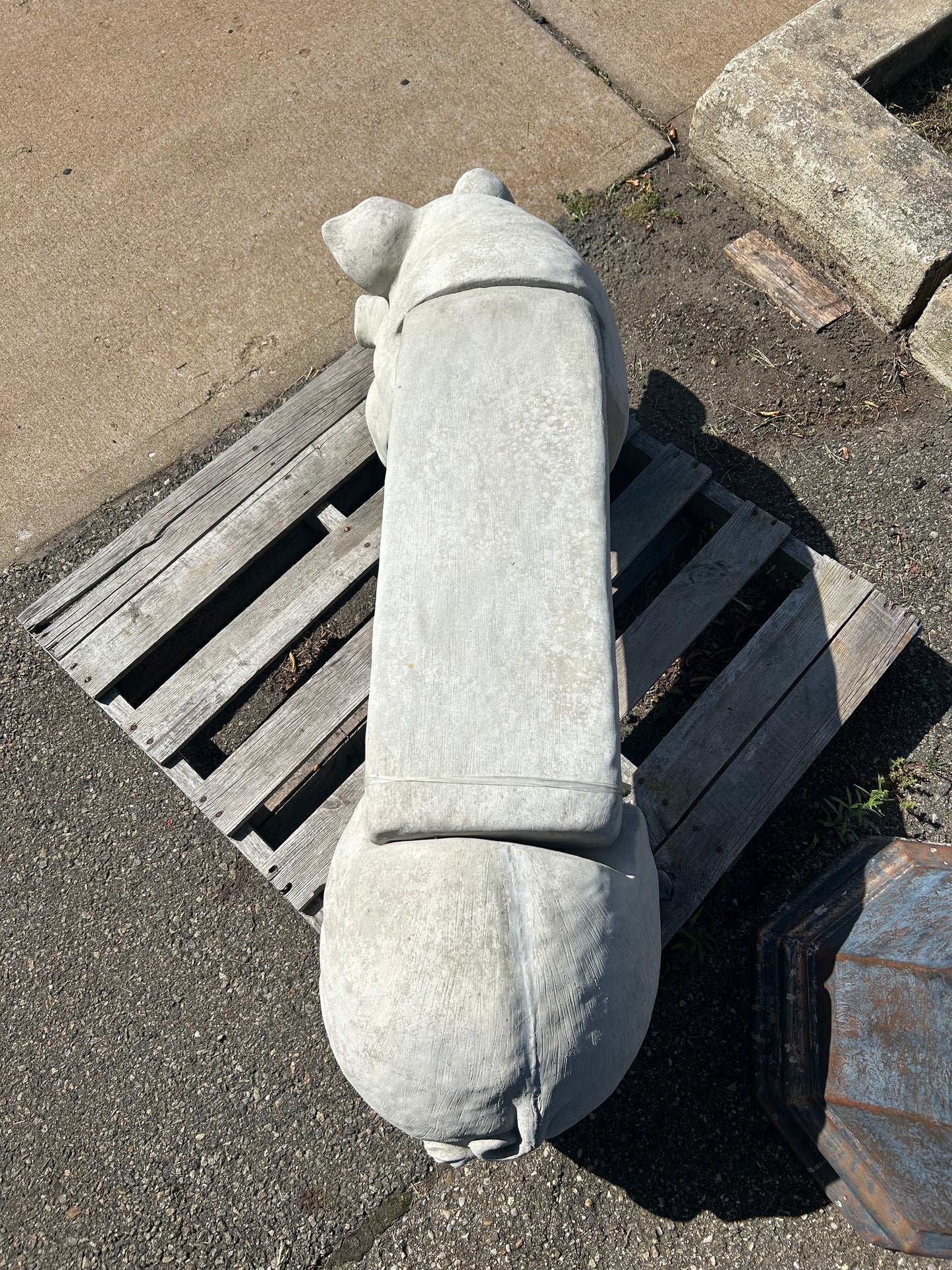 Pig Bench