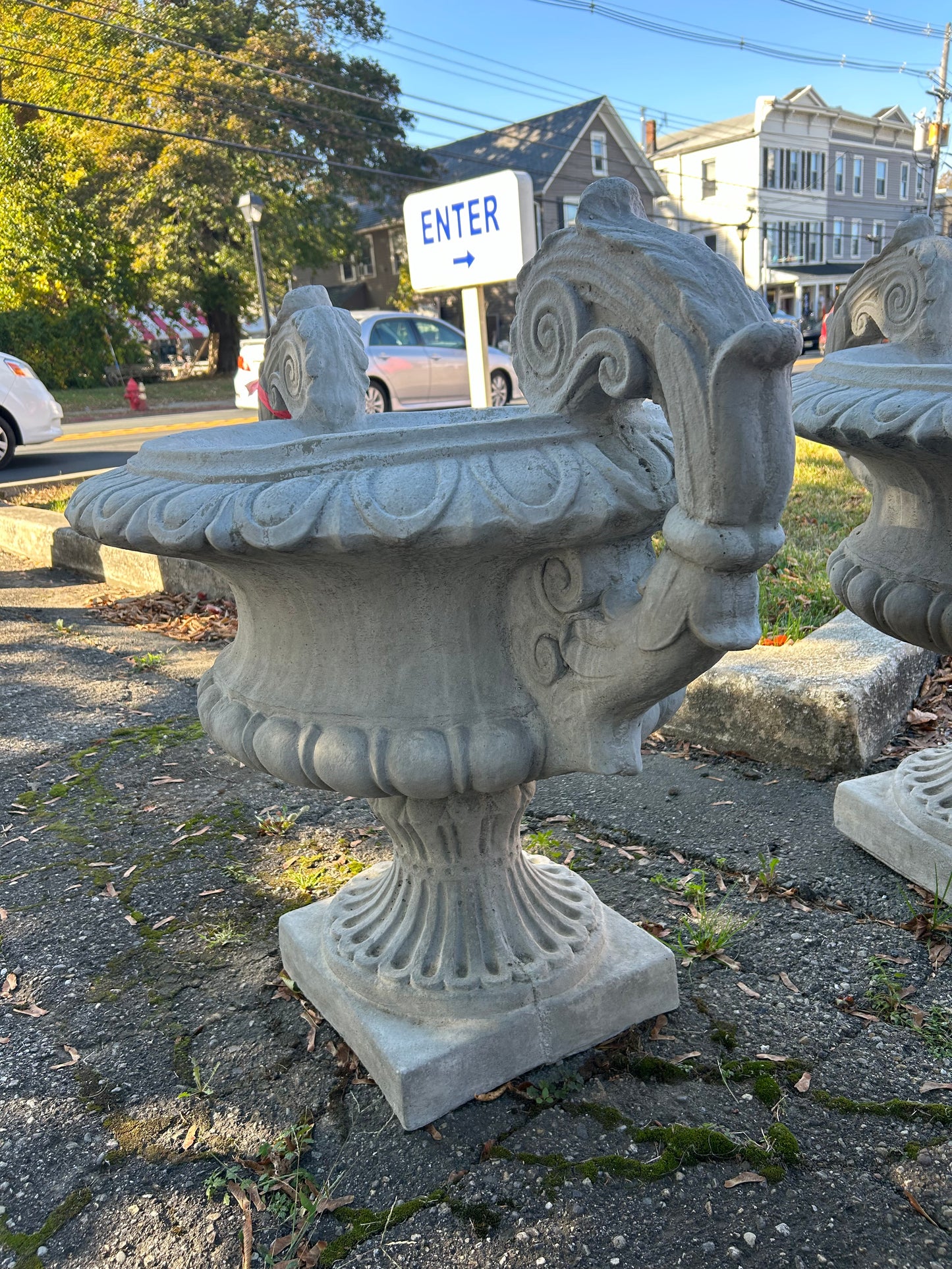 Grande Victorian Estate Planter