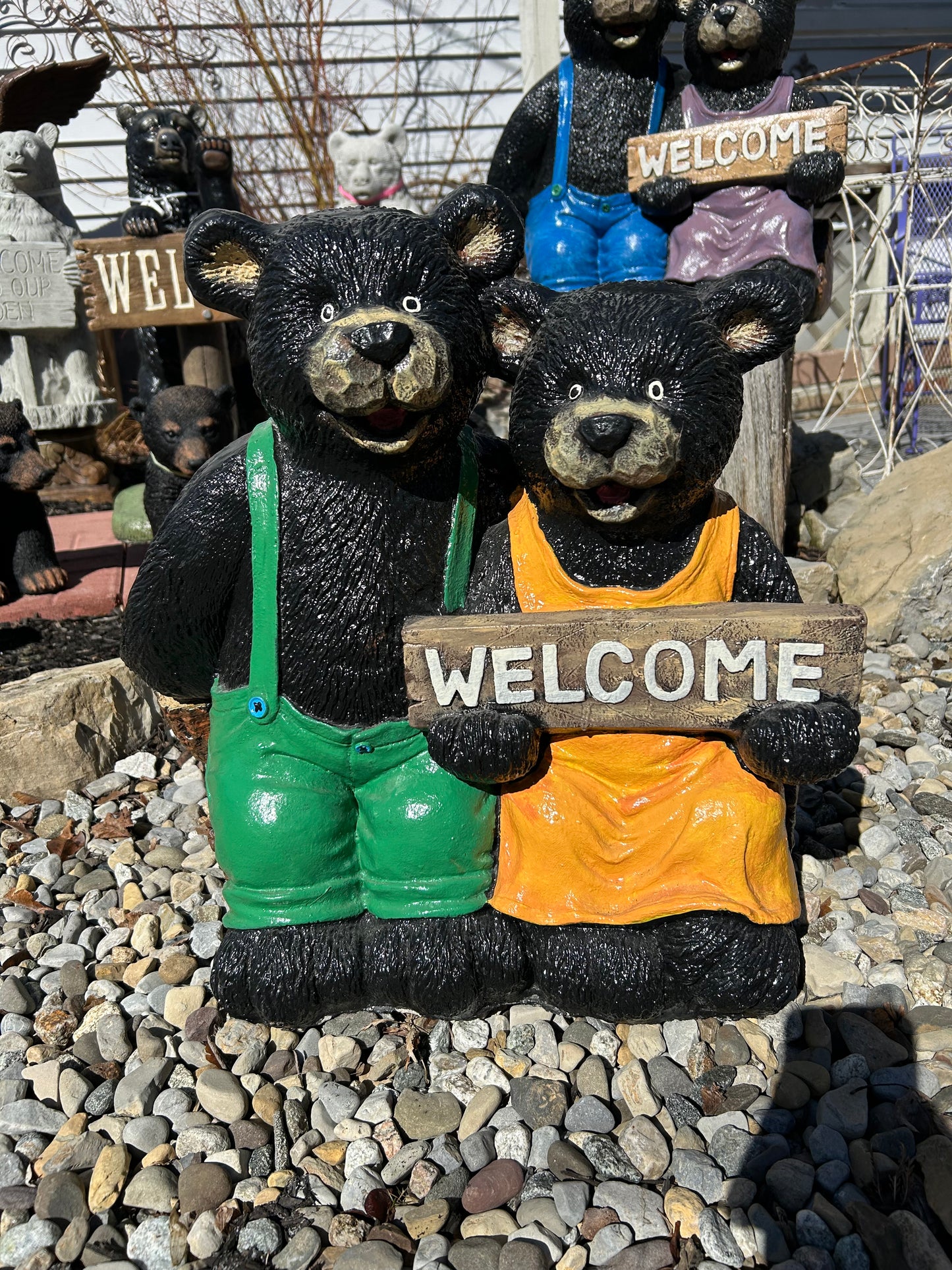 Mom & Pop Welcome Bears