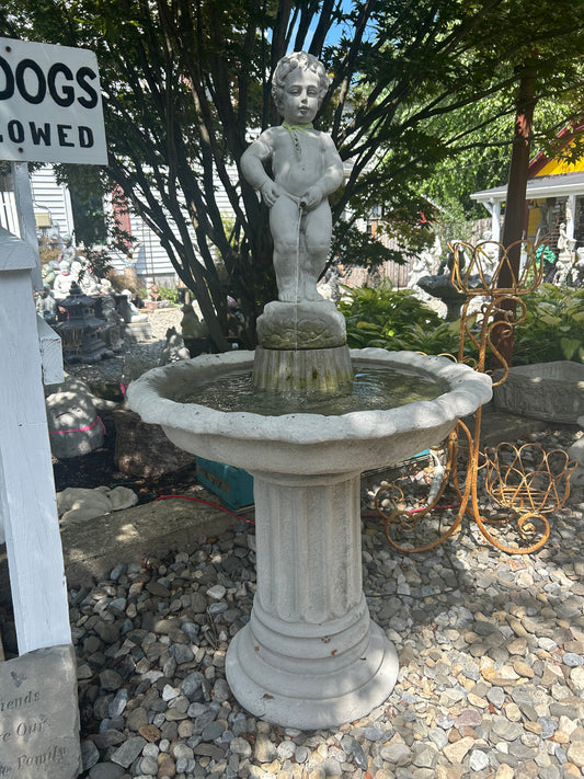 Manneken Pis Fountain