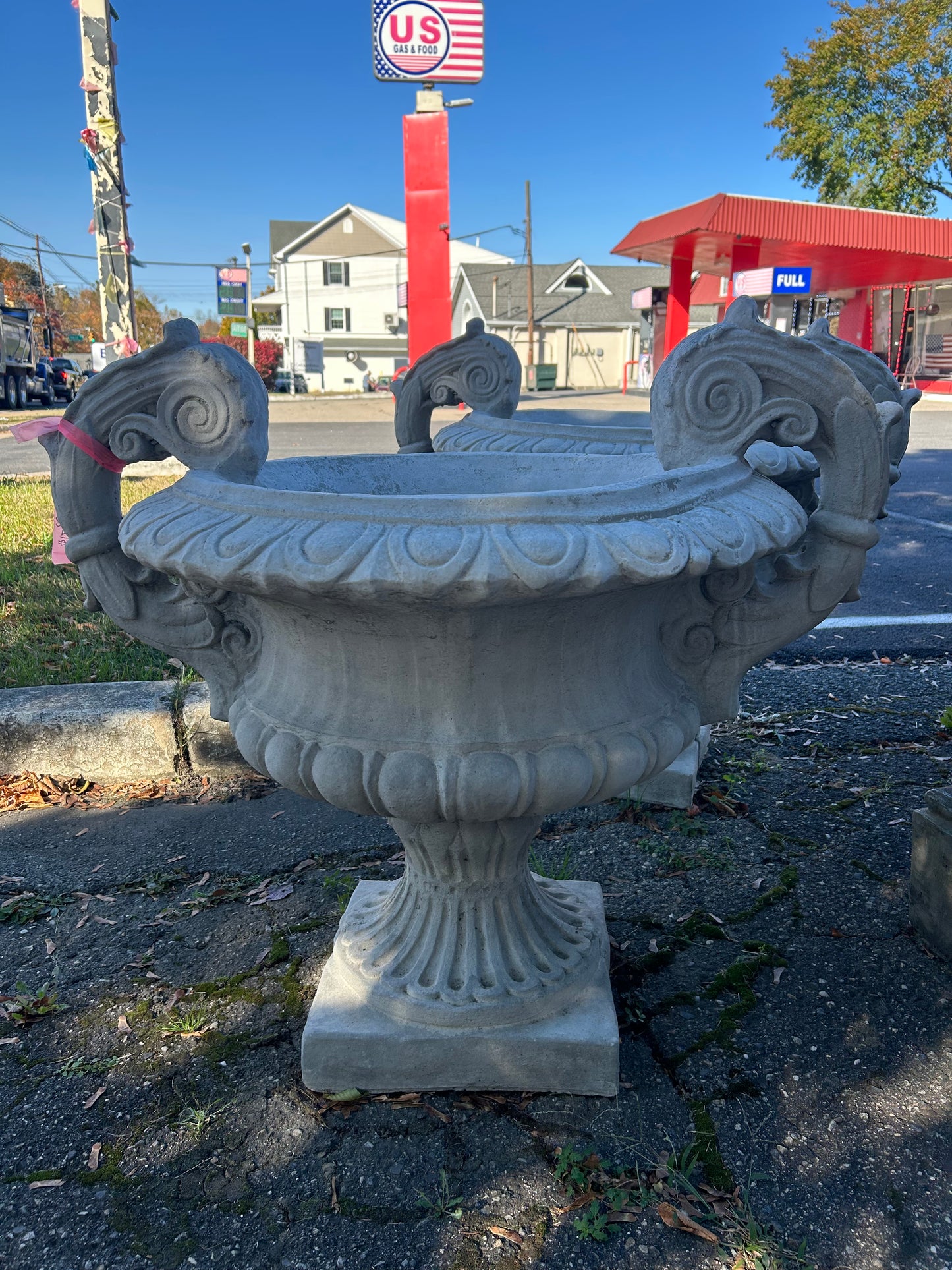 Grande Victorian Estate Planter