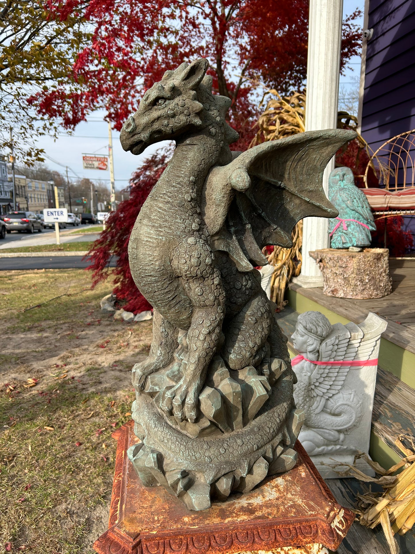 Large Sitting Dragon