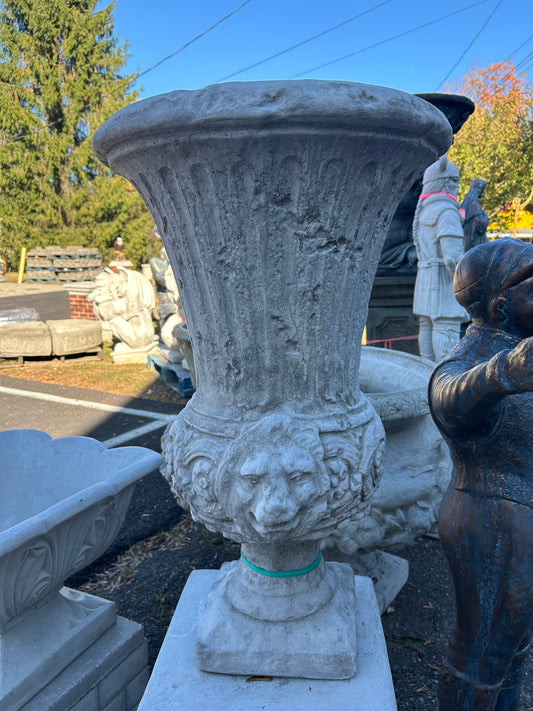 Medium Lion Planter