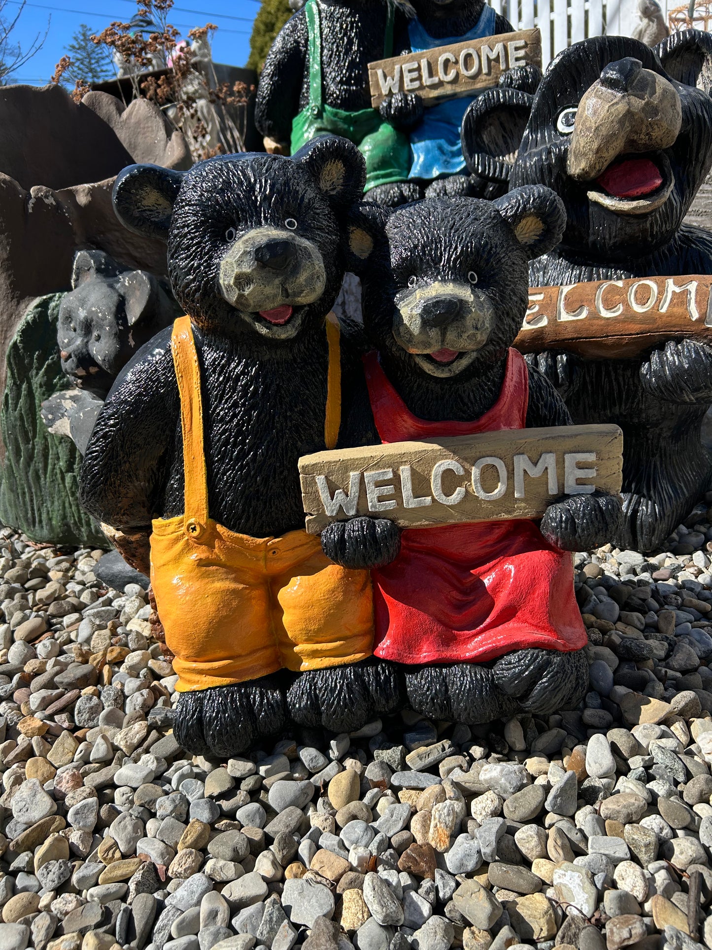 Mom & Pop Welcome Bears