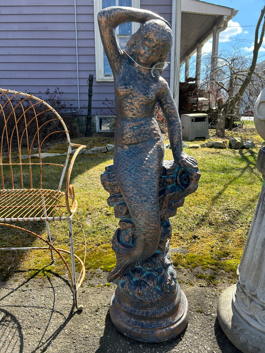 Large Mermaid (spitter)