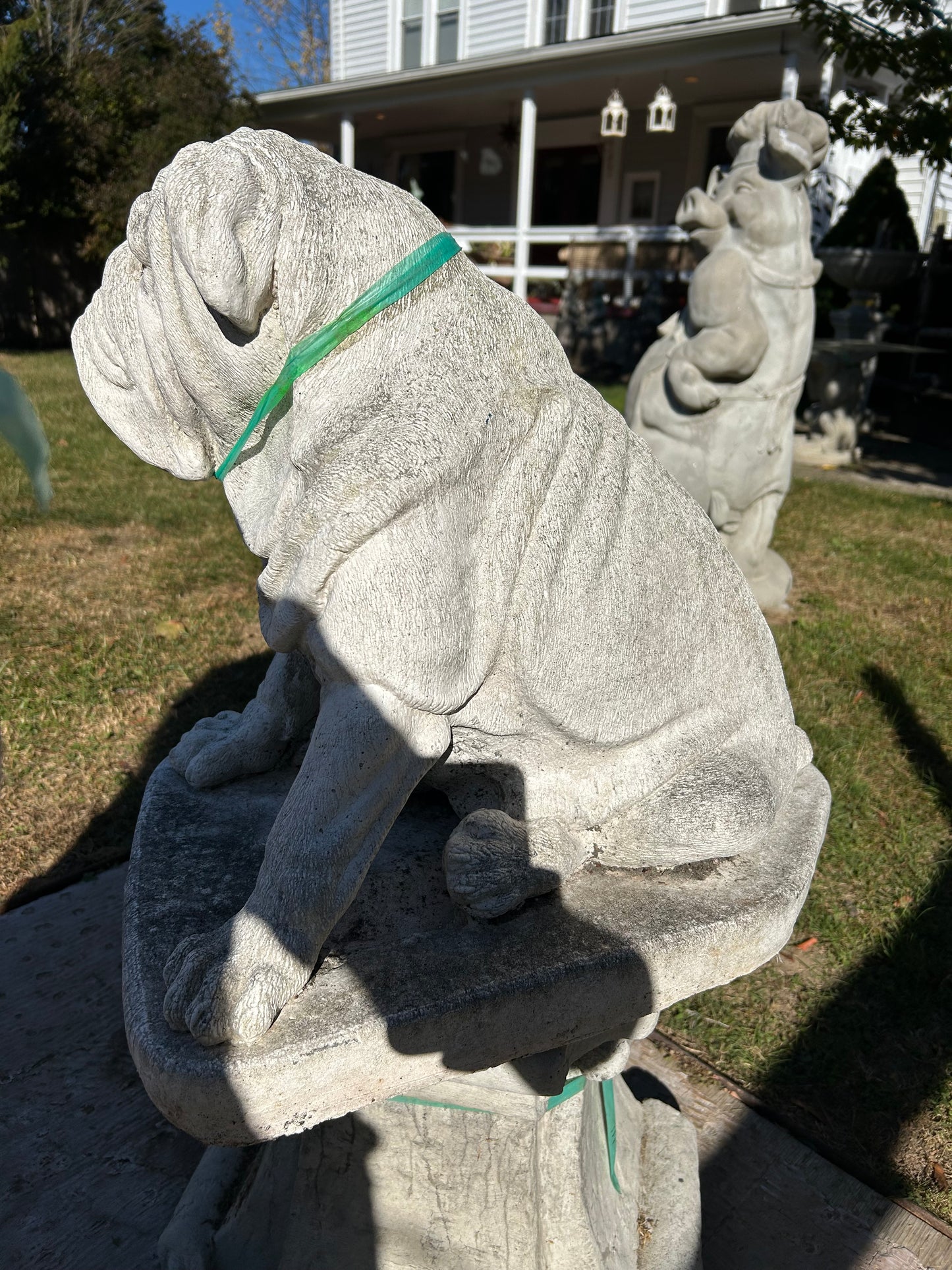 Large Sitting Bulldog