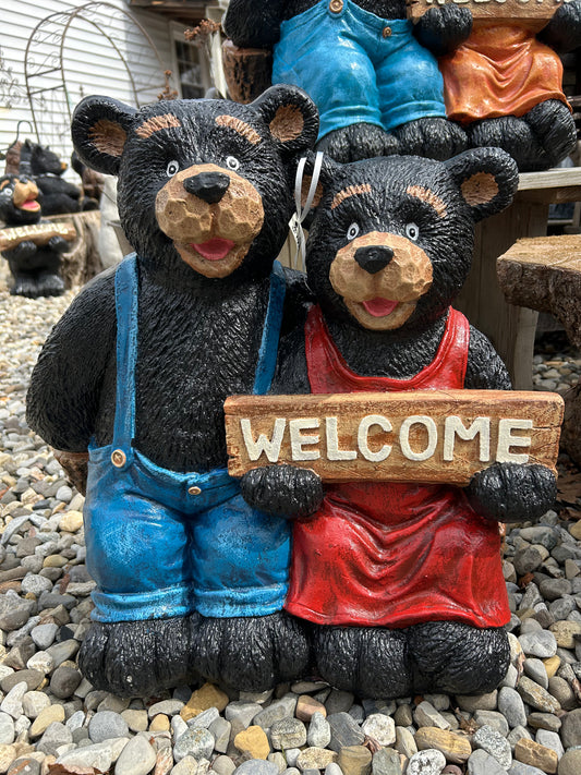 Mom & Pop Welcome Bears