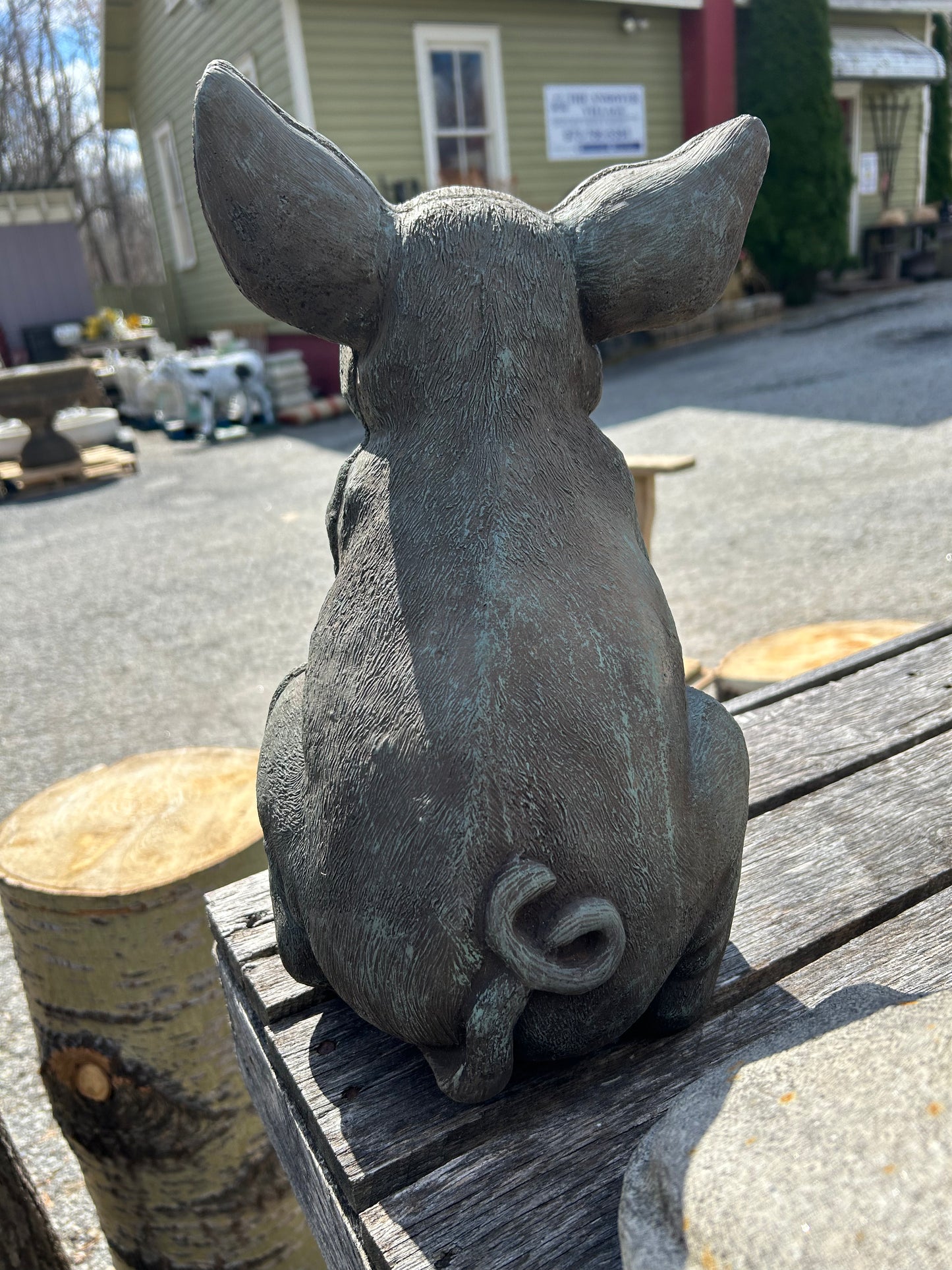 Arnold the Pig Statue
