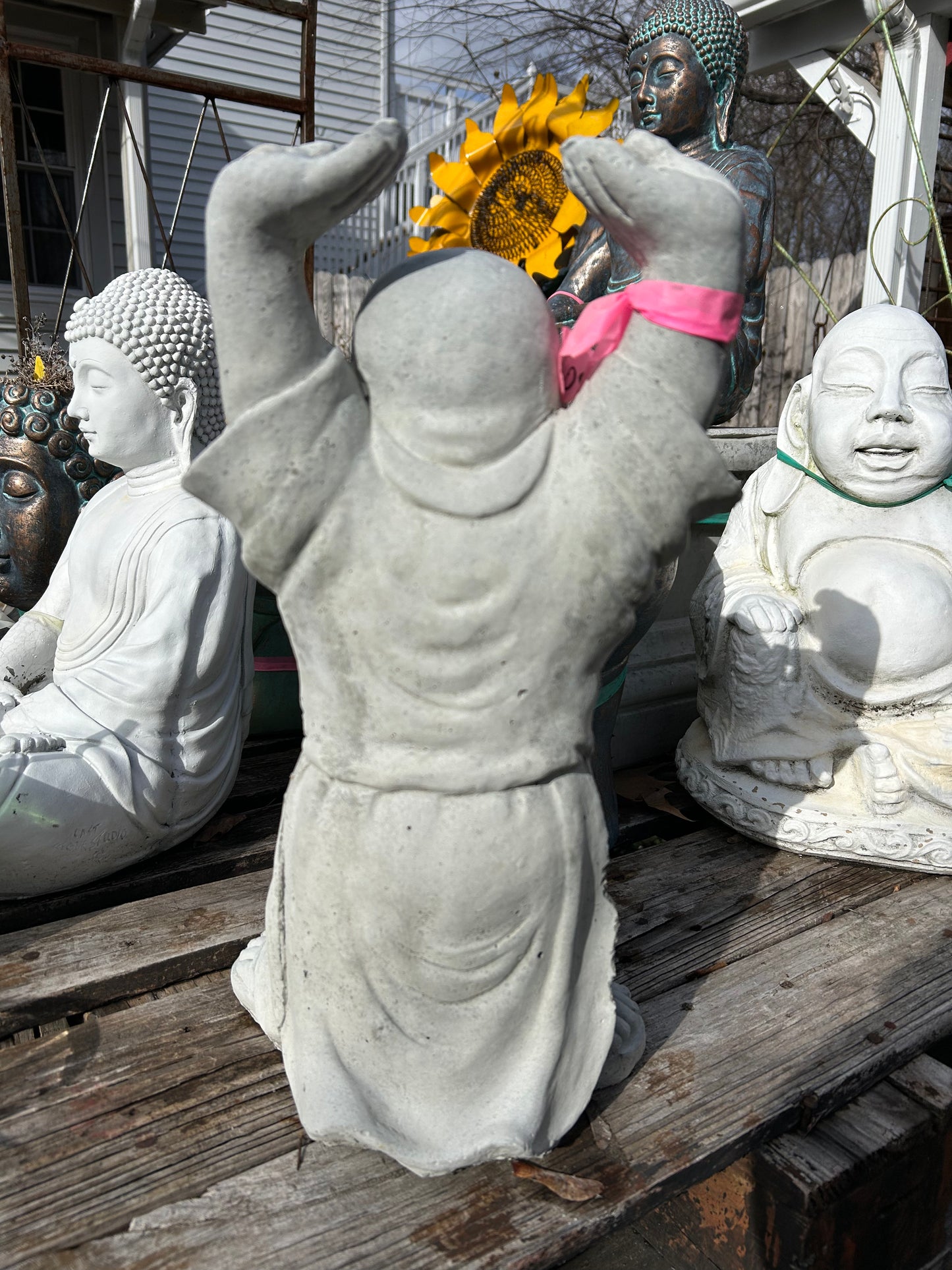 Hands Up Buddah