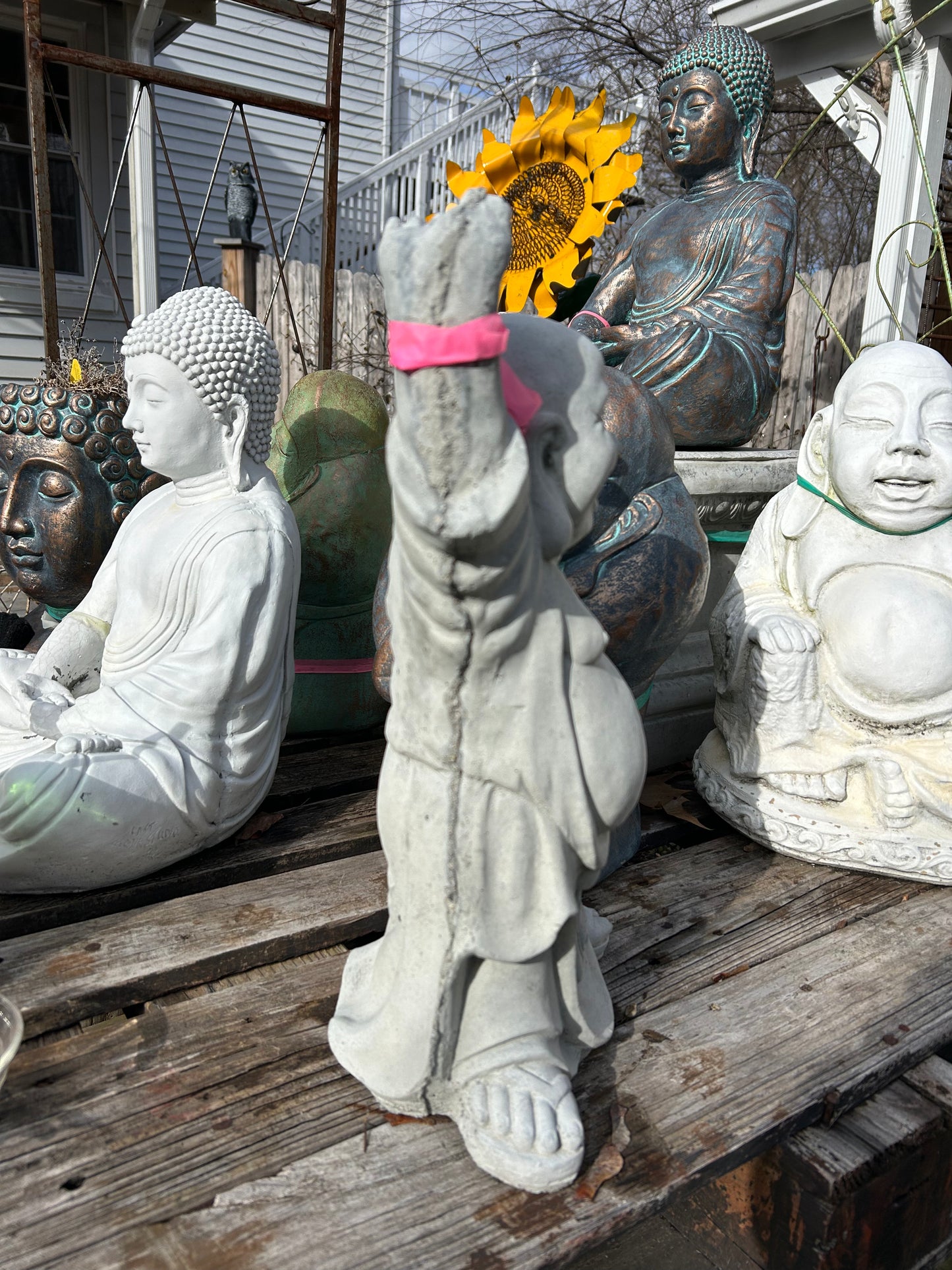 Hands Up Buddah