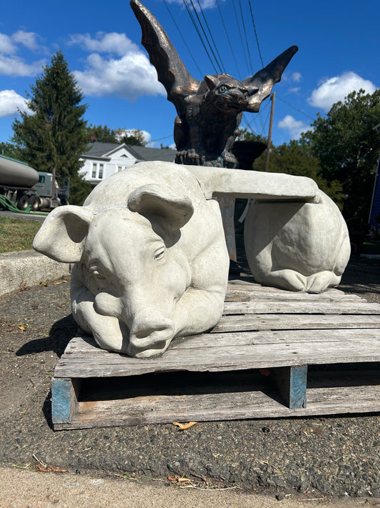 Pig Bench
