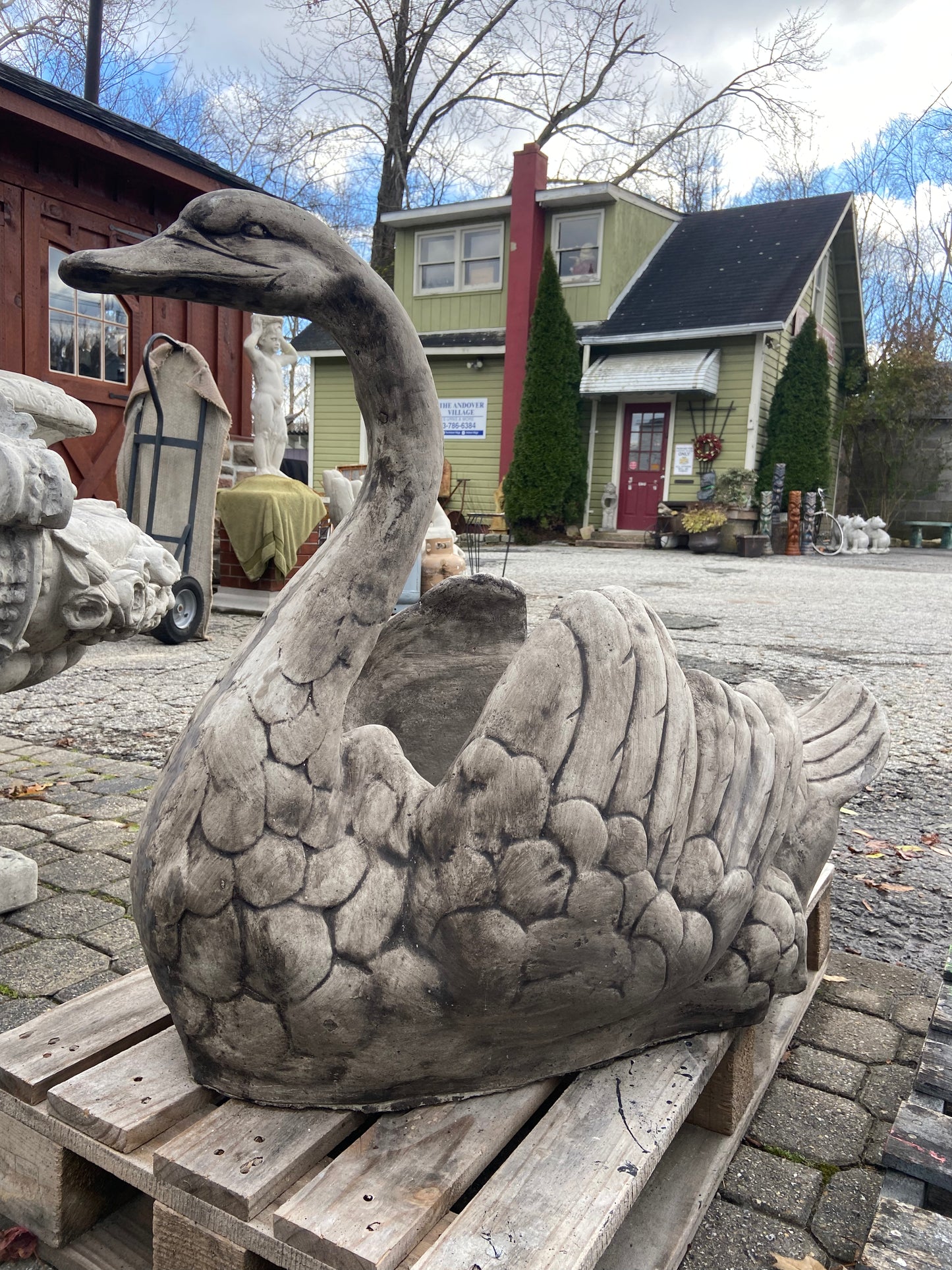 Large Swan Planter