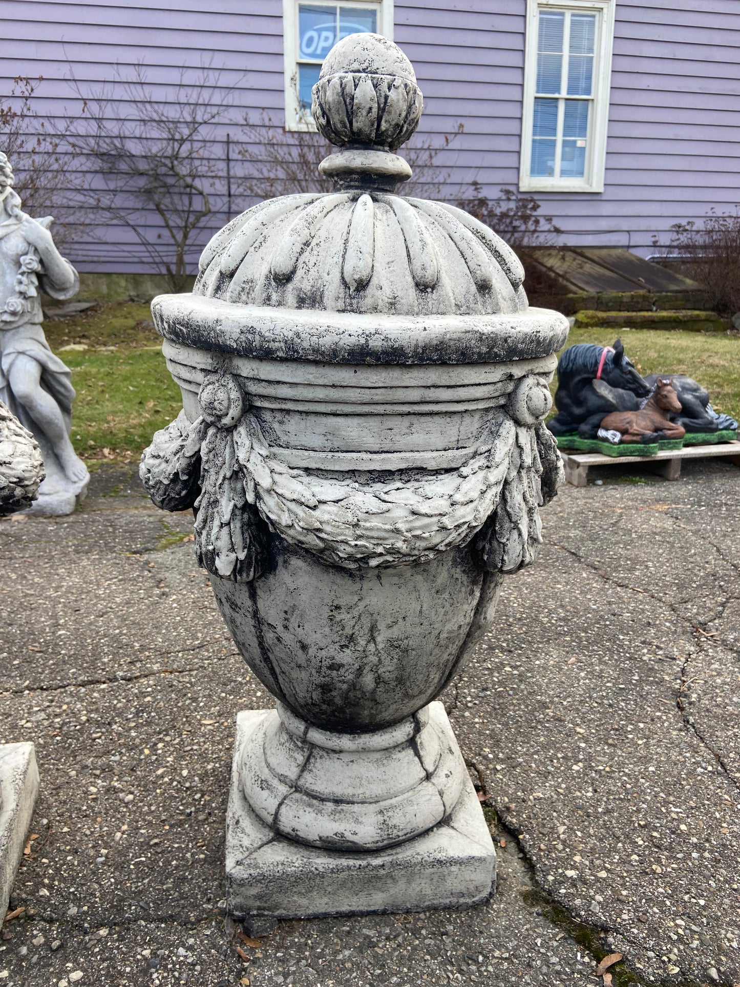 2-Piece Estate Planter