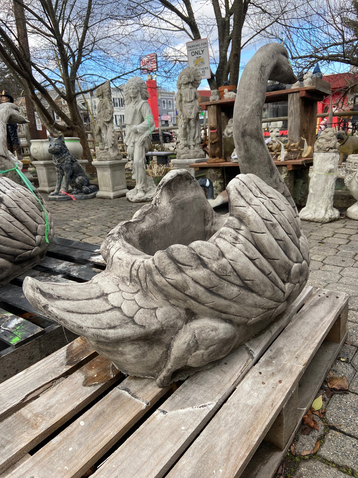 Large Swan Planter