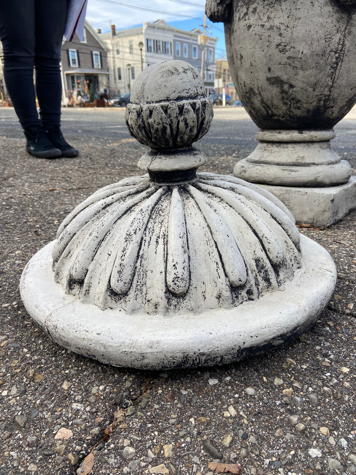 2-Piece Estate Planter