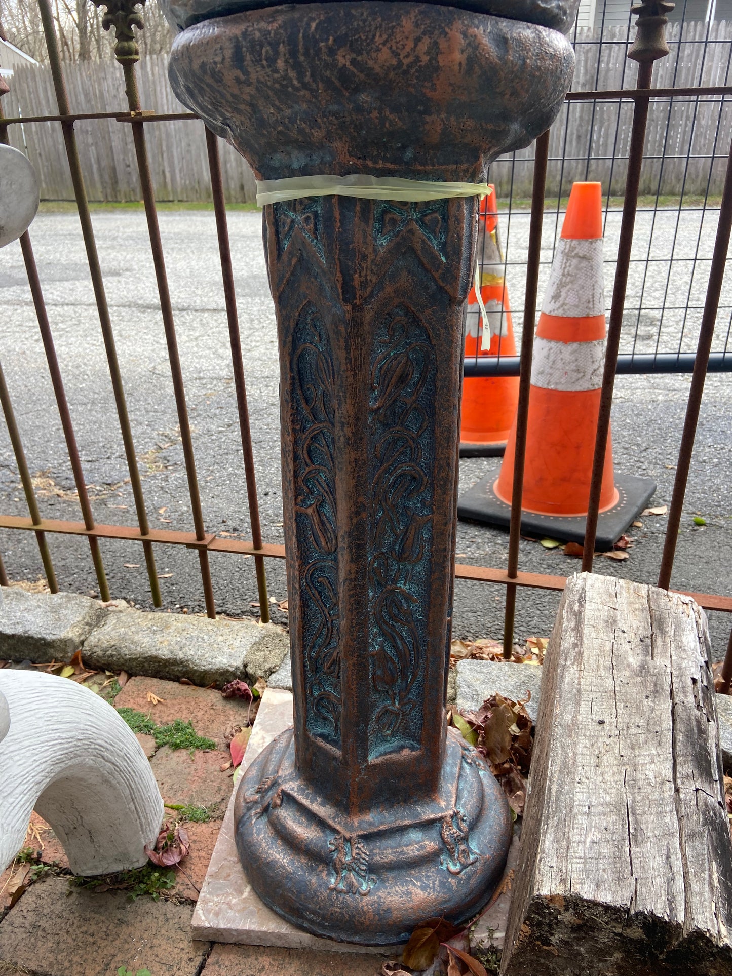 2 Piece Gothic Planter